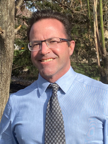 Photo of Dan McCann, Director of Communications of Methodist Hospital Foundation in Omaha, NE.
